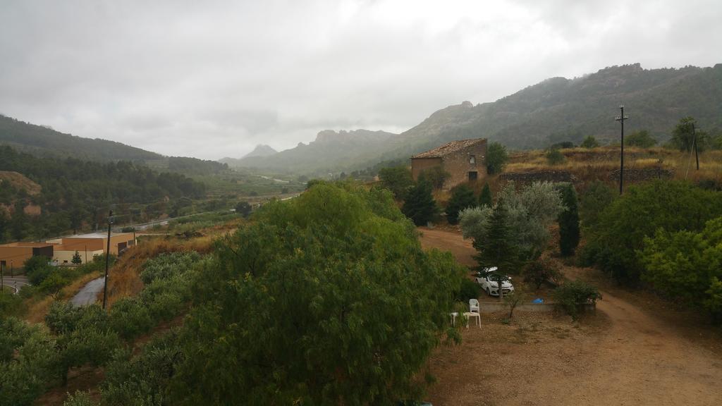 Ca La Jepa Hostel Prat de Comte Екстериор снимка