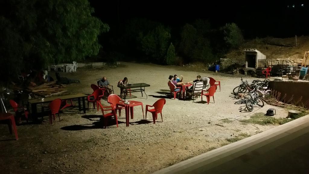 Ca La Jepa Hostel Prat de Comte Екстериор снимка